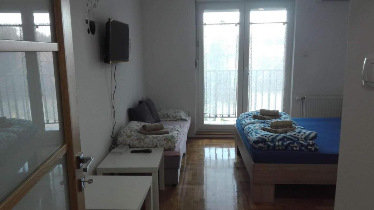 Appartamento Riva,Temerin ภายนอก รูปภาพ